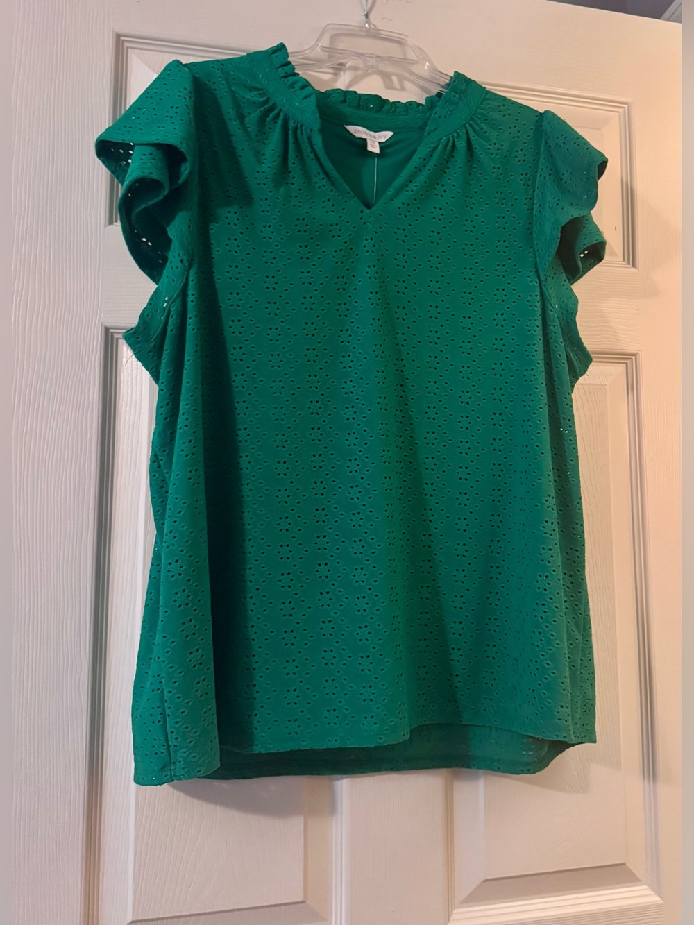 Crown and Ivy Women’s Eyelet Ruffle Sleeve Top - Green NWT